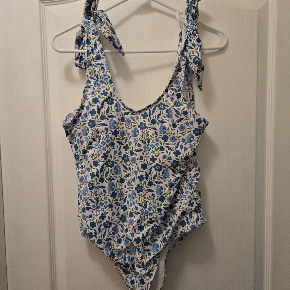 BRAND NEW Womens Swimsuit